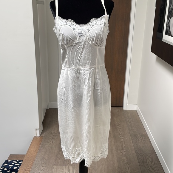 Dolce & Gabbana crochet 3/4 sleeve dress with silk stretch camisole slip - Picture 5 of 5